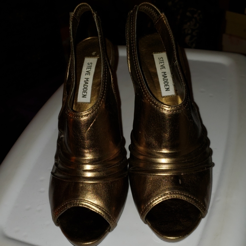 🌹🎉Host Pick🎉🌹Steve Madden Caciee Heels
